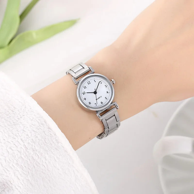 Lili Watch